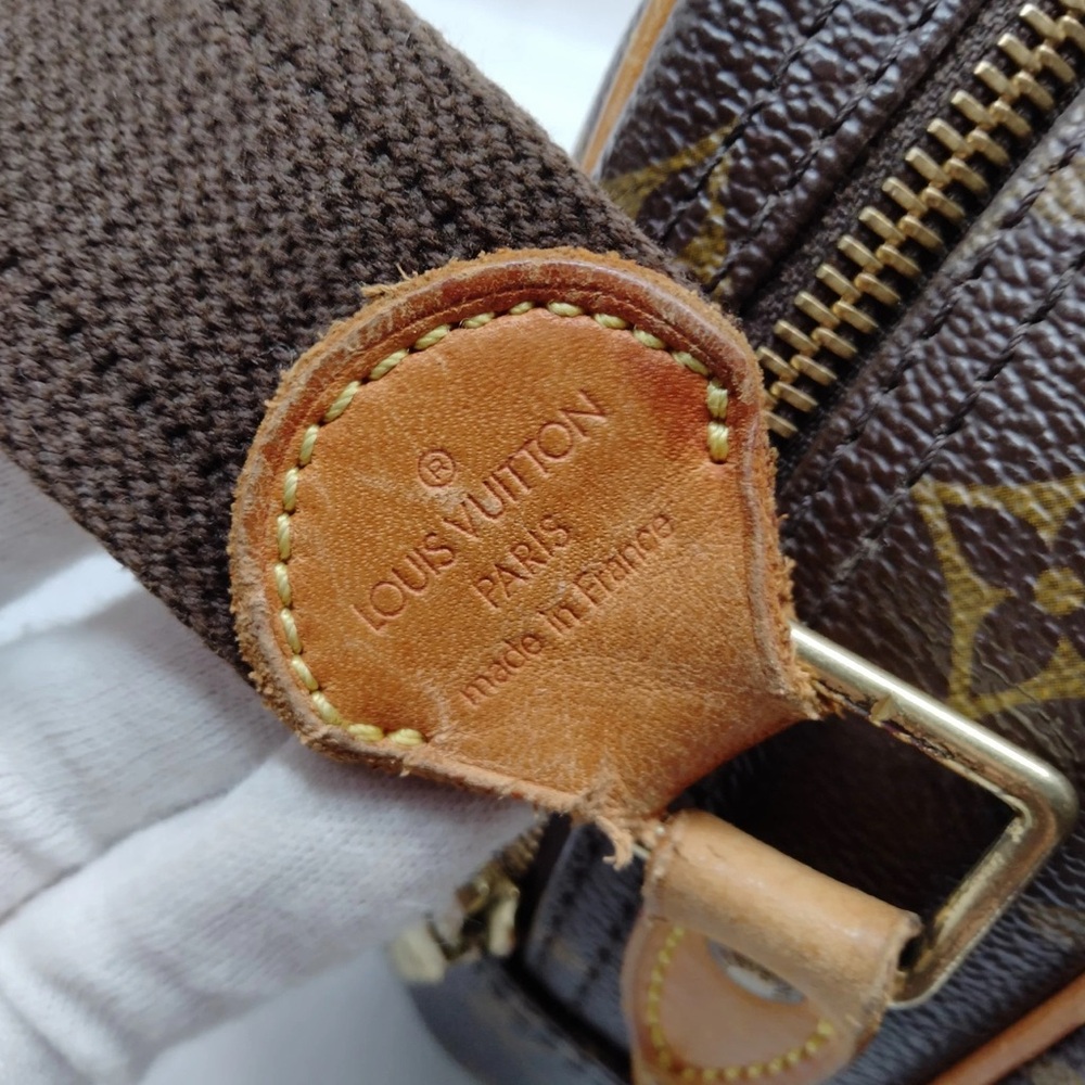 Louis Vuitton Brown Monogram Men's Bag - Picture 7 of 10